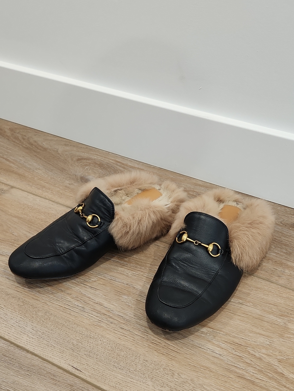 Black Faux-Fur Lined Women's Mule Loafers Size 39